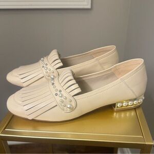 Karl Lagerfeld Paris Blake off white loafers size 7.5M. New, never worn.